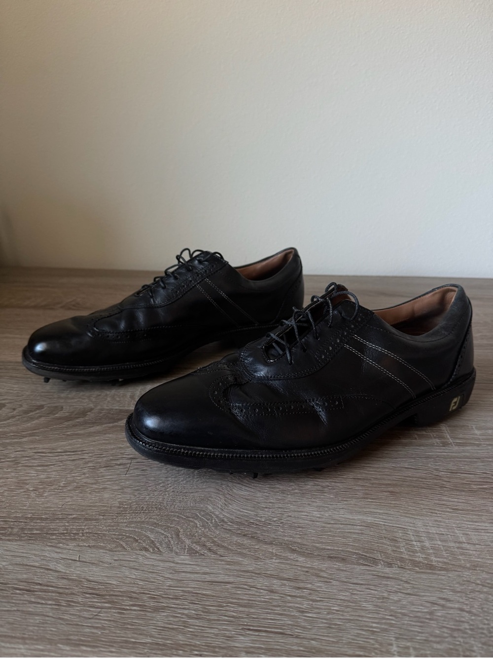 FootJoy ICON Golf Shoes Mens 13 Black Leather Wingtip Cleats Premium